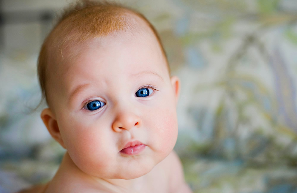 Colore degli occhi del neonato: come stabilirlo? Immagini di neonati