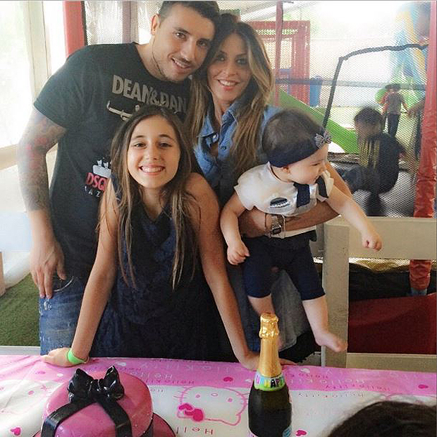 Avete Mai Visto I Tre Figli Di Guendalina Tavassi Lanciata Dal Grande Fratello Aveva Subito Destato Scalpore Poi E Sparita Dalla Tv Per Fare La Mamma